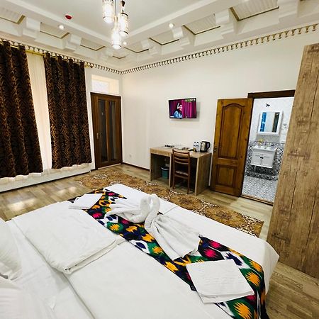 Lola Boutique Hotel بخارى المظهر الخارجي الصورة