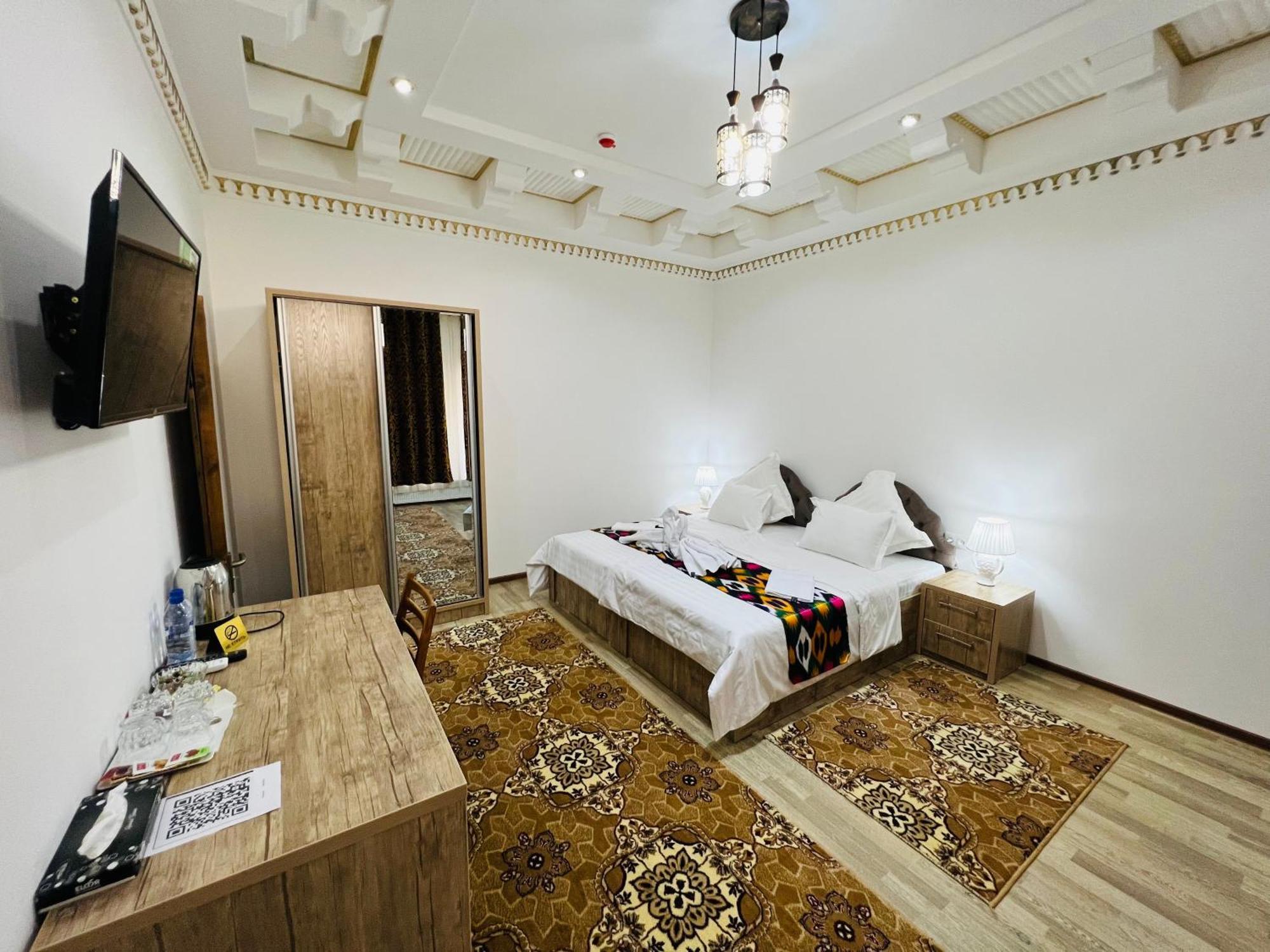 Lola Boutique Hotel بخارى المظهر الخارجي الصورة