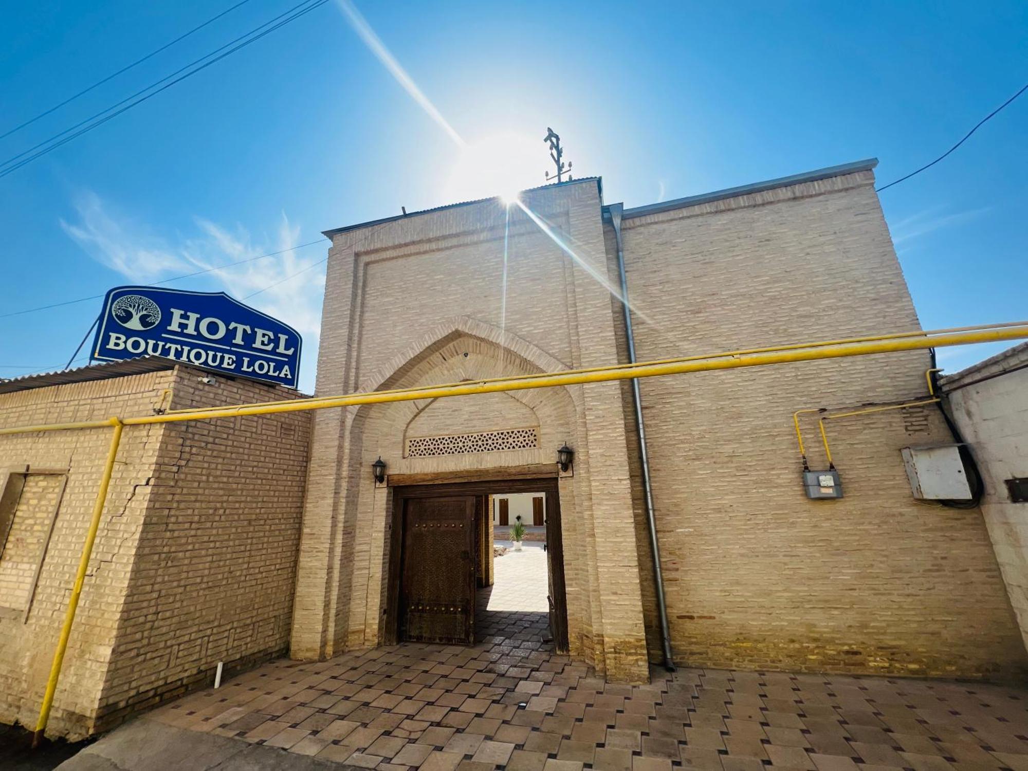 Lola Boutique Hotel بخارى المظهر الخارجي الصورة