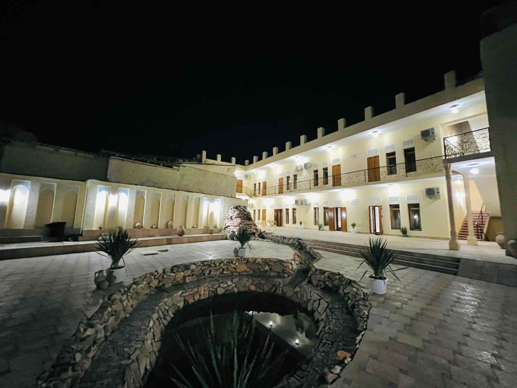 Lola Boutique Hotel بخارى المظهر الخارجي الصورة